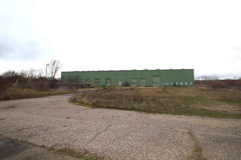 ++Gewerbehof mit Lagerhalle und Bürohaus an der B186++