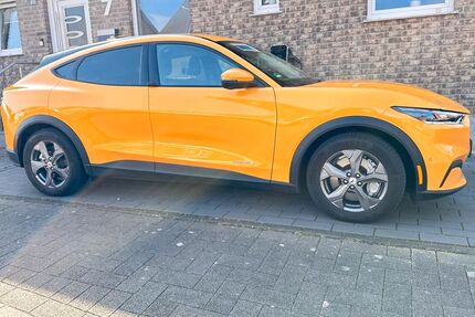 Ford Mustang Mach-E 28.000 km 28.200 € Wesseling 50389