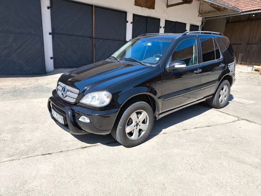 Mercedes-Benz ML 270 311.000 km 4.200 € Aiterhofen 94330