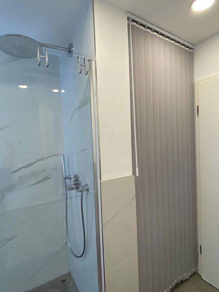 Attraktive, helle 3 ZKB-Wohnung mit neuw. EBK, Wintergarten und Garage in Süd-West-Lage