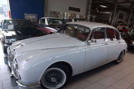 Jaguar MK II