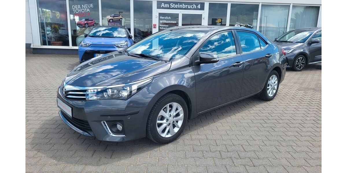 Toyota Corolla 75.300 km 13.190 &euro; Staßfurt 39418