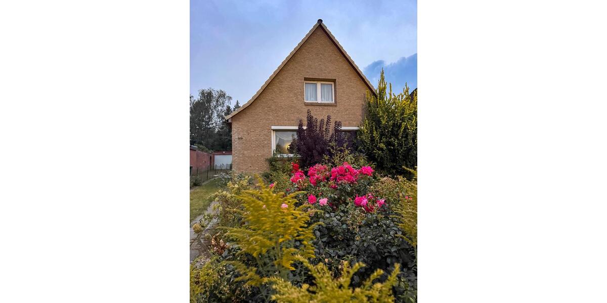 Einfamilienhaus Preetz - 5.5 Zimmer, 100 m&sup2;, 250.000&euro; | Angebot:24837627