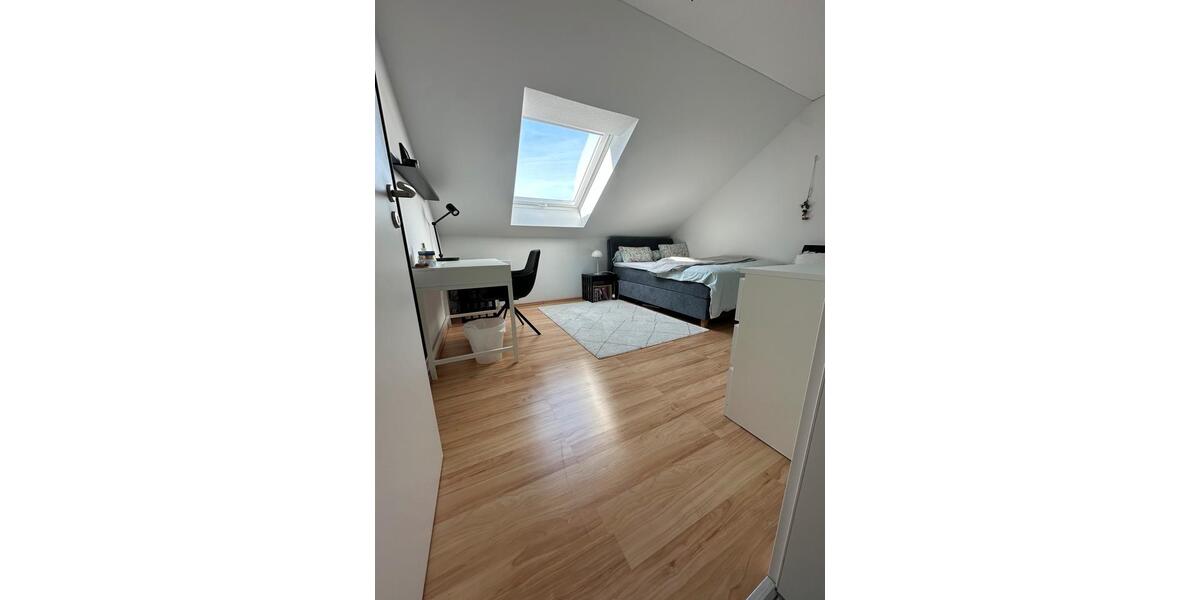 Dachgeschoßwohnung Gemmrigheim - 3.5 Zimmer, 90 m&sup2;, 950&euro; | Angebot:26646772