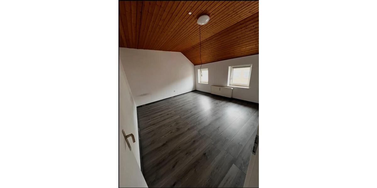Mehrfamilienhaus, Wohnhaus Mönchengladbach Süd - 7 Zimmer, 200 m&sup2;, 334.900&euro; | Angebot:27143632