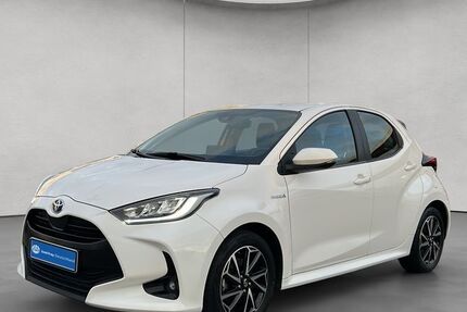 Toyota Yaris 129.180 km 14.540 &euro; Esslingen 73730