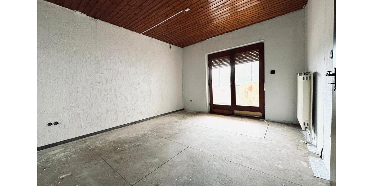 Einfamilienhaus Schmelz - 6 Zimmer, 150 m&sup2;, 89.000&euro; | Angebot:27117405