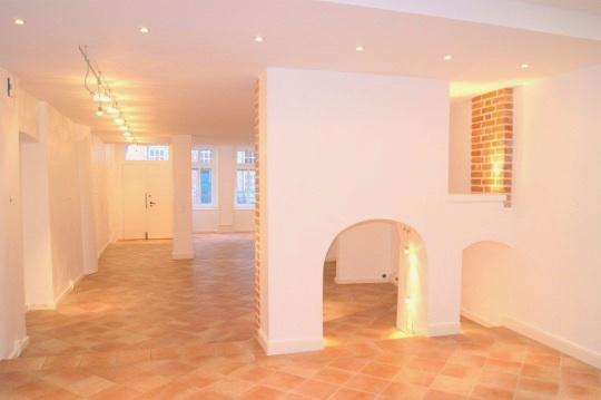 Erdgeschoßwohnung Lübeck Innenstadt - 3 Zimmer, 178 m&sup2;, 1.495&euro; | Angebot:26412545