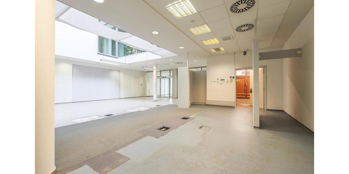 Ladenlokal für Filialisten in prominenter A-Lage der Rheinbacher City - mit Gestaltungsmöglichkeiten zimmer