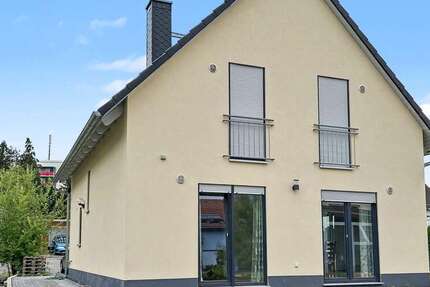 Haus Freiberg - 4 Zimmer, 121 m&sup2;, 380.000&euro; | Angebot:27104616