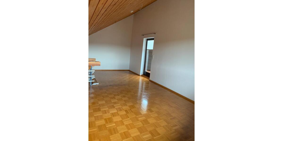 Maisonettenwohnung Altensteig - 4 Zimmer, 97 m&sup2;, 255.000&euro; | Angebot:26036574