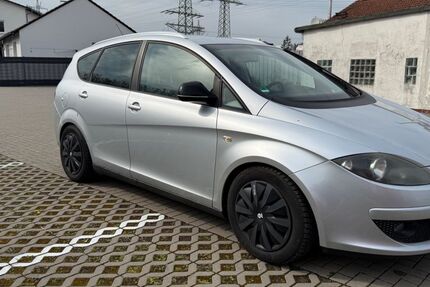 Seat Altea 222.500 km 1.900 &euro; Neumarkt i.d.OPf. 92318