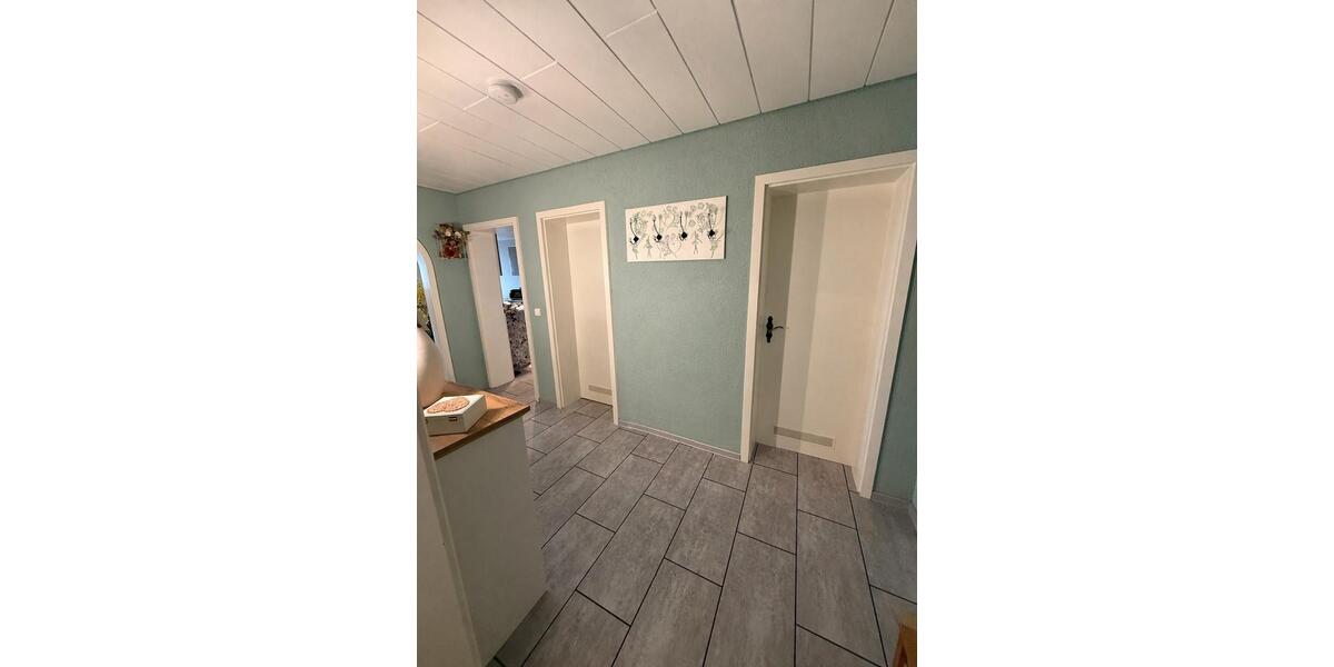 Etagenwohnung Singen (Hohentwiel) - 3.5 Zimmer, 88 m&sup2;, 285.000&euro; | Angebot:26257418
