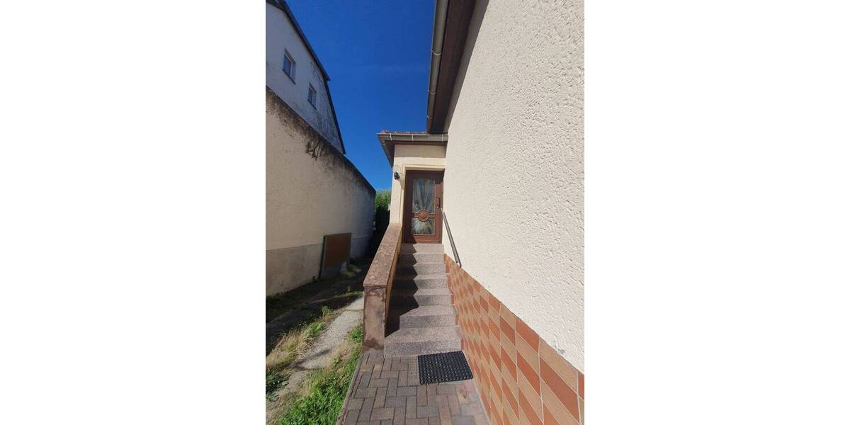 Doppelhaushälfte Bad Schmiedeberg - 4 Zimmer, 104 m&sup2;, 109.000&euro; | Angebot:25665773