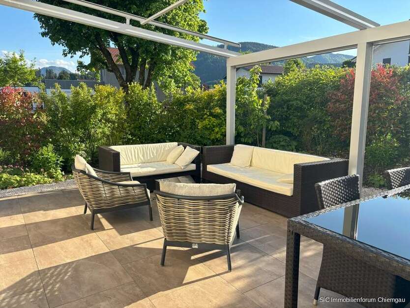 Haus zum Kaufen in Siegsdorf Hörgering 1.150.000 € 227 m²