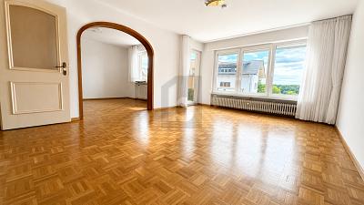 3 EINHEITEN, WEITBLICK & VIEL POTENZIAL - Mehrfamilienhaus, Wohnhaus Waldshut-Tiengen Tiengen | Angebot:27056877