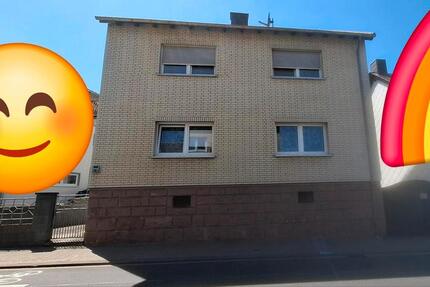 Haus Kirkel - 11 Zimmer, 180 m&sup2;, 290.000&euro; | Angebot:27076980
