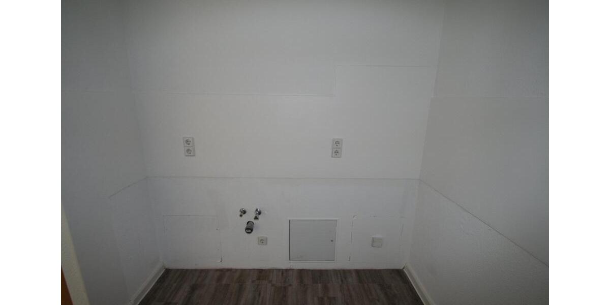 Etagenwohnung Oberlungwitz - 3 Zimmer, 56 m&sup2;, 351&euro; | Angebot:26677014