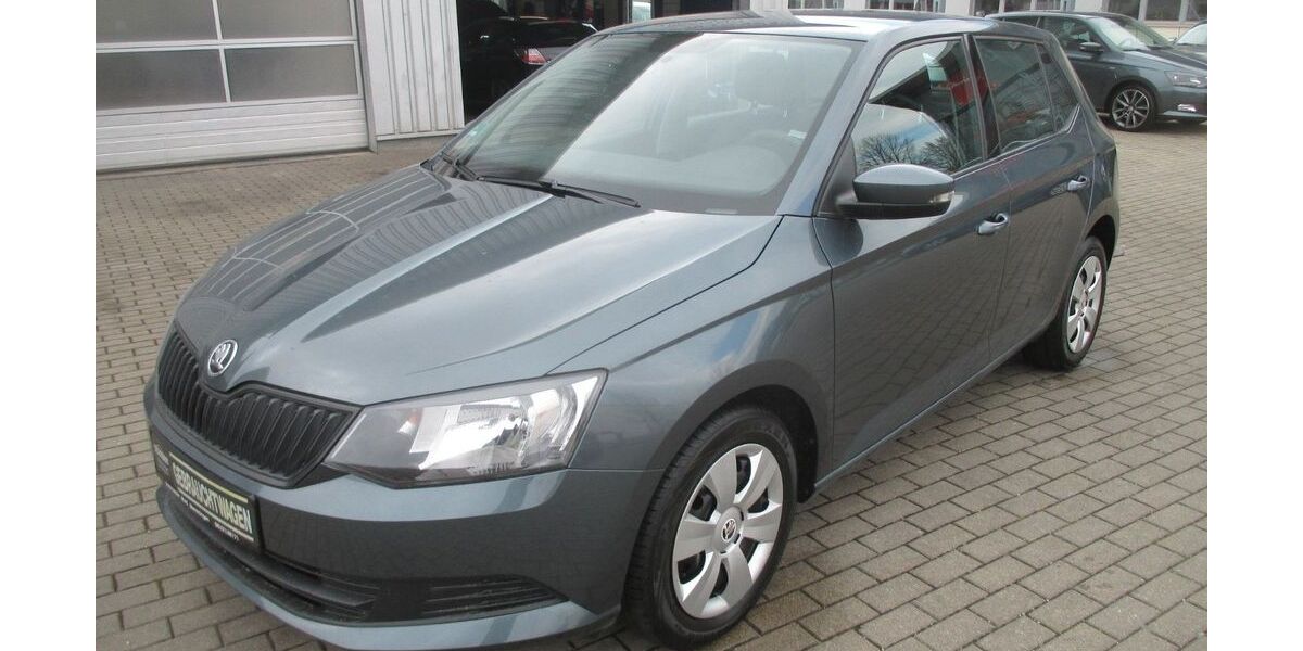 Skoda Fabia 53.190 km 9.690 &euro; Memmingen 87700