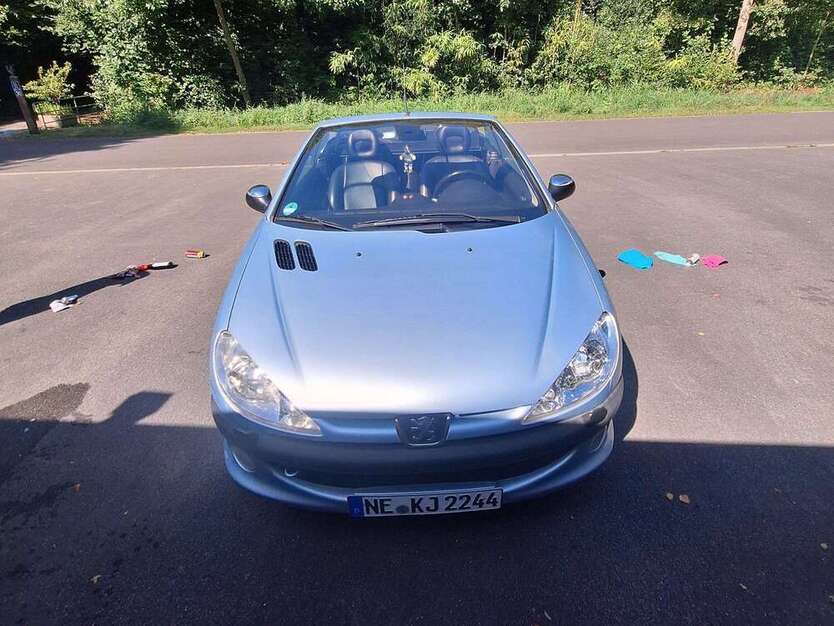206