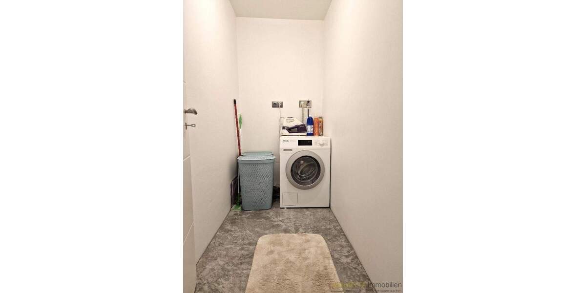 Neuwertige Doppelhaushälfte mit Ausbaureserve in ruhiger Wohnlage - Doppelhaushälfte Maxdorf | Angebot:26086593