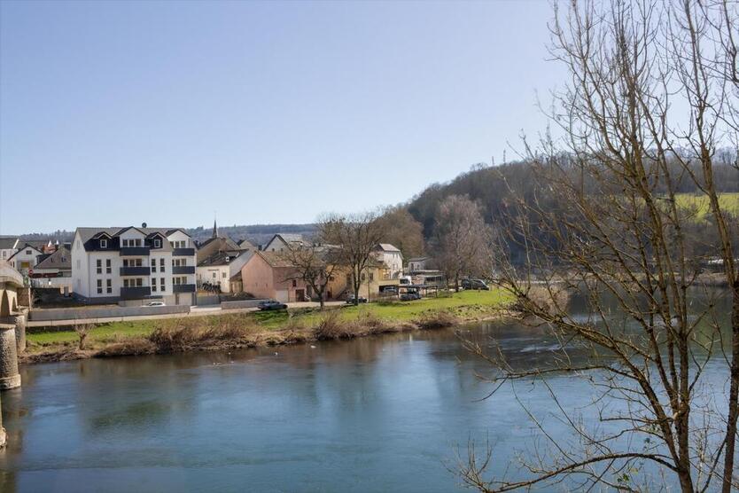 Modernes Wohnen mit herrlichem Blick auf die Sauer in Langsur - Nähe Wasserbillig