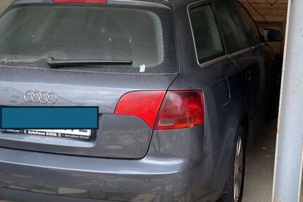 Audi A4 270.000 km 2.500 &euro; Schwäbisch Gmünd 73529