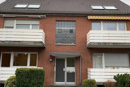 Tolle Wohnung 1. OG 2,5 ZKDB mit Balkon zum 01.02. in Wesel 2 zimmer
