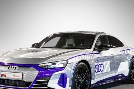 Audi RS e-tron GT 17.011 km 86.980 &euro; Stuttgart 70469