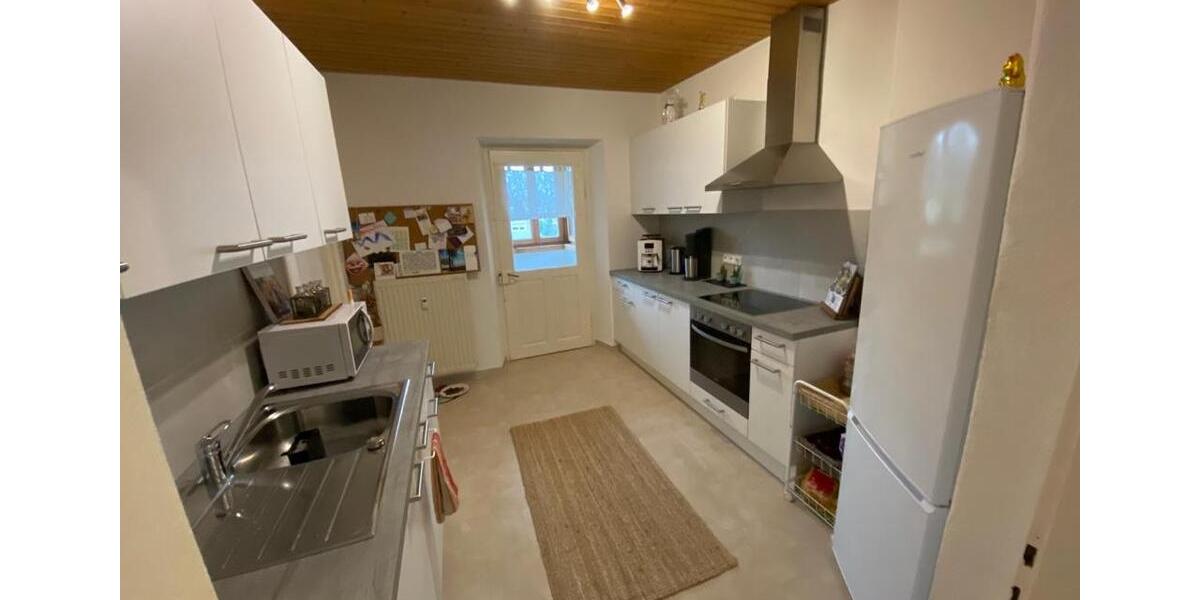 Etagenwohnung Simbach am Inn - 3 Zimmer, 100 m&sup2;, 1.000&euro; | Angebot:26368925