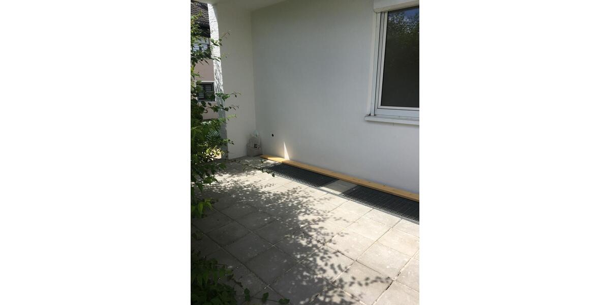 Erdgeschoßwohnung Hemau - 3.5 Zimmer, 110 m&sup2;, 1.350&euro; | Angebot:24781160