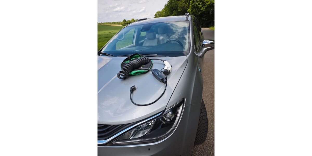 Chrysler Pacifica 107.000 km 23.000 &euro; Mönchengladbach 41061