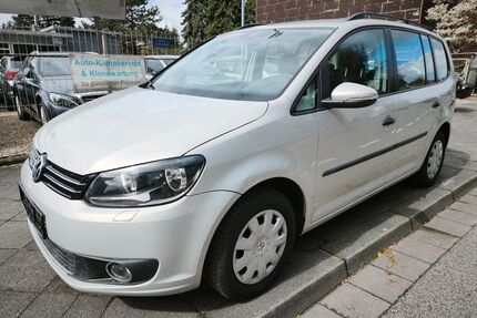 VW Touran 142.000 km 7.150 &euro; Mönchengladbach - Odenkirchen 41199