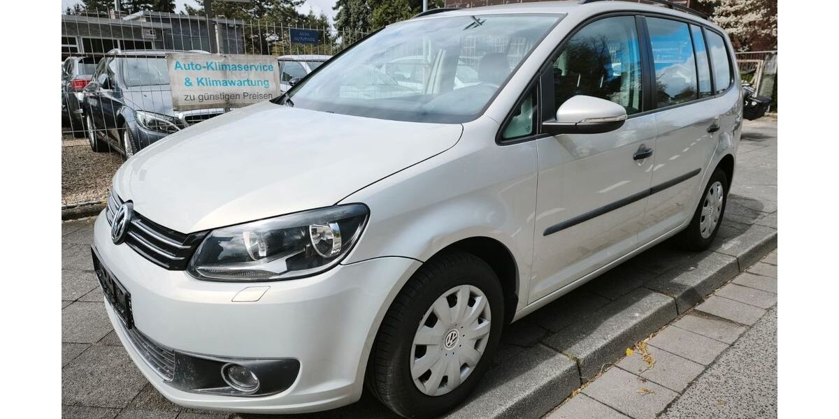 VW Touran 142.000 km 7.150 &euro; Mönchengladbach - Odenkirchen 41199