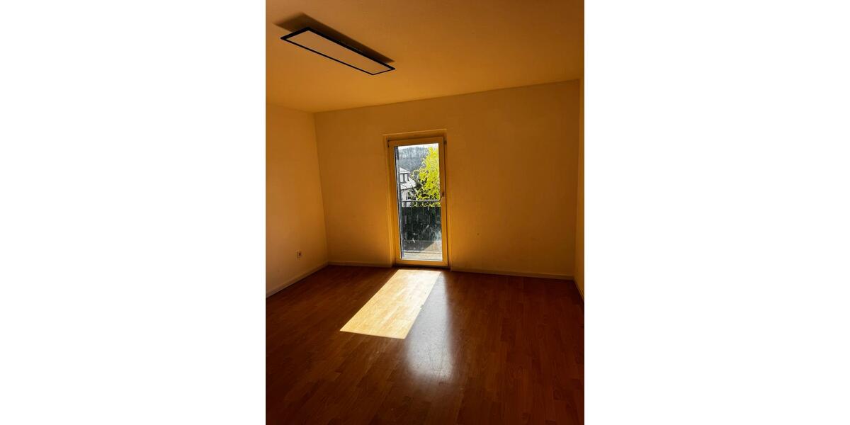 Etagenwohnung Arnsberg Oeventrop - 3 Zimmer, 79 m&sup2;, 750&euro; | Angebot:25990048