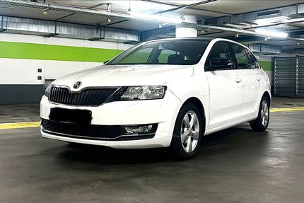 Skoda Rapid 118.000 km 6.999 &euro; Berlin 14052