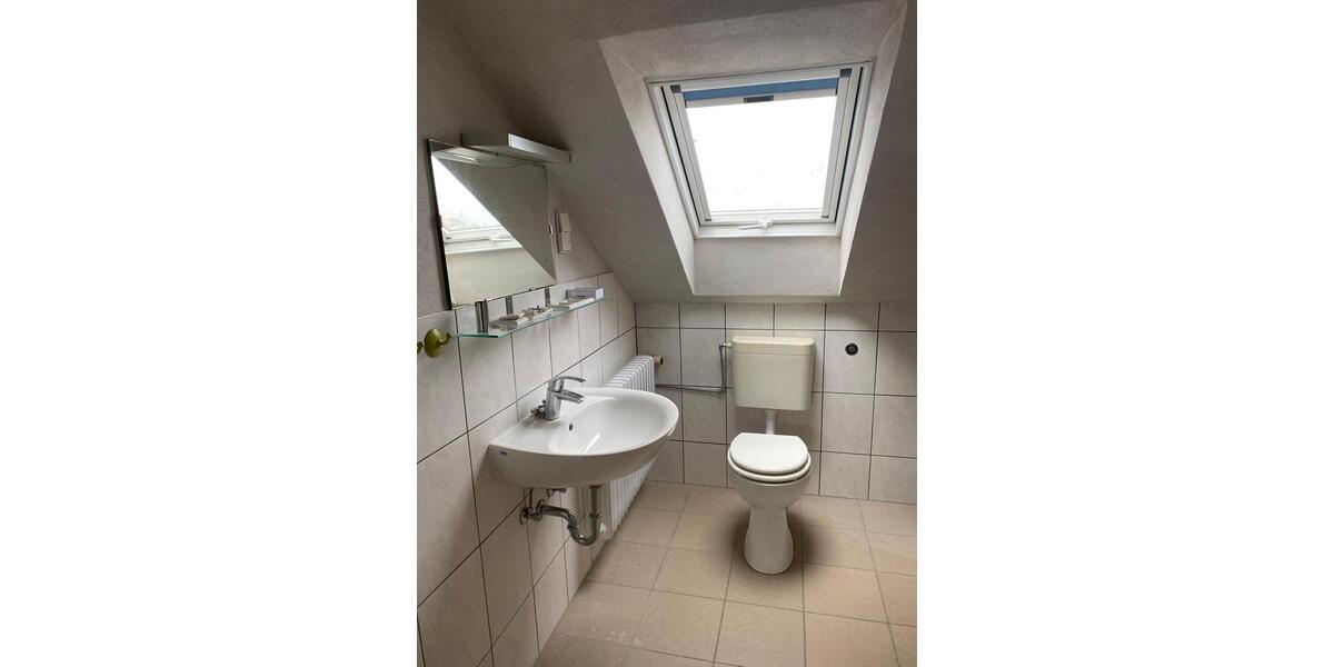 Dachgeschoßwohnung Niestetal - 2 Zimmer, 58 m&sup2;, 490&euro; | Angebot:26148644