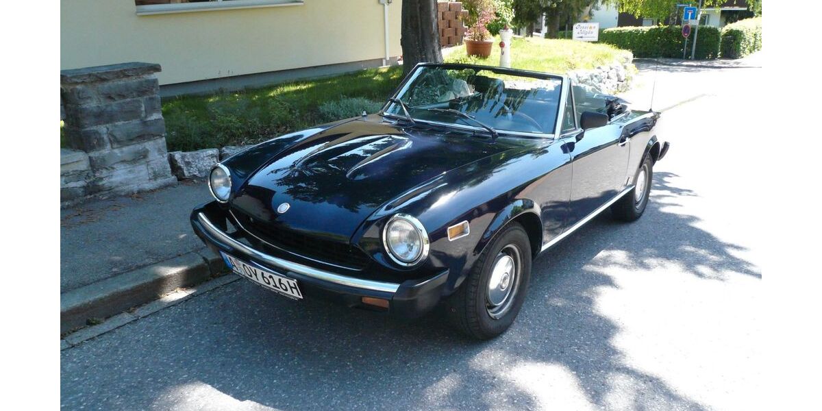 Fiat 124 Spider 152.000 km 9.800 &euro; Oy-Mittelberg 87466