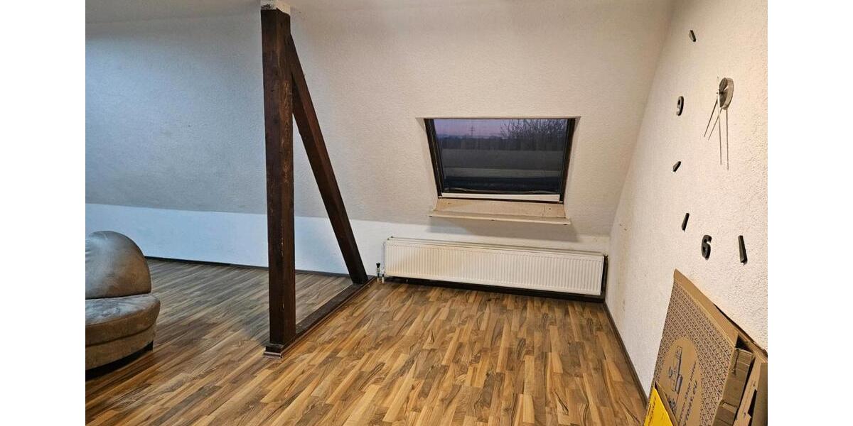 Etagenwohnung Uelzen - 3 Zimmer, 90 m&sup2;, 1.020&euro; | Angebot:26043010