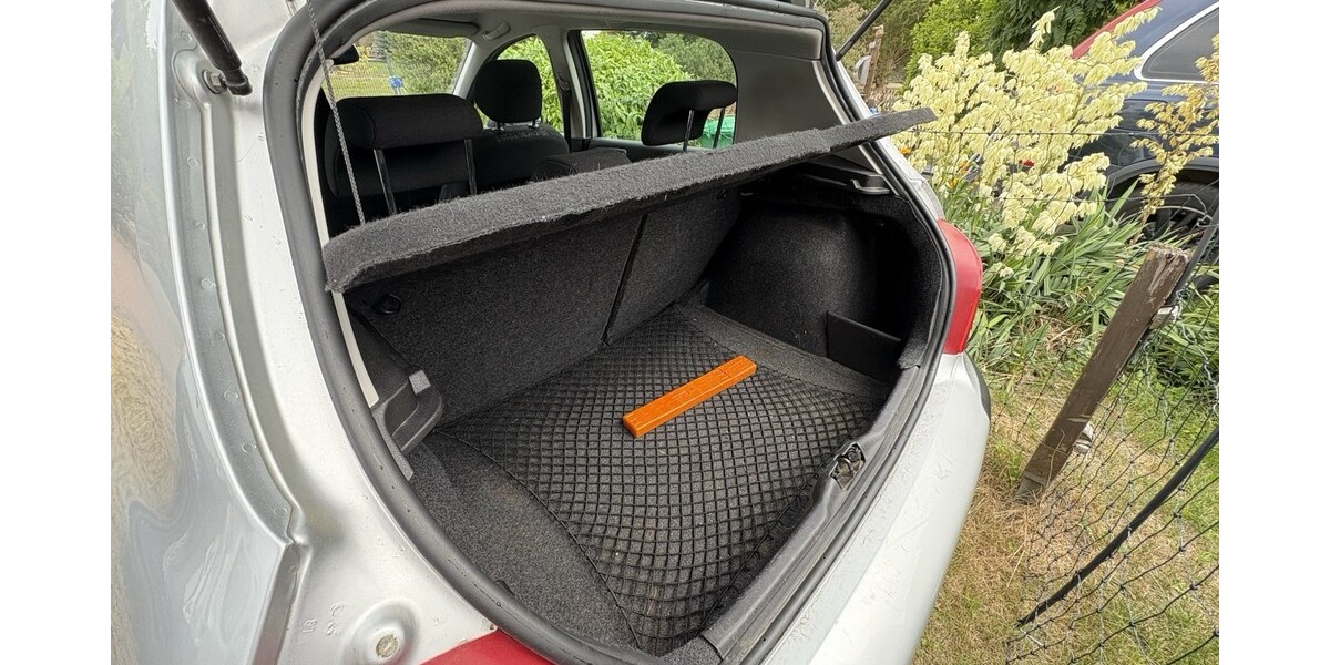 Peugeot 307 129.084 km 2.700 &euro; Heidesee 15754