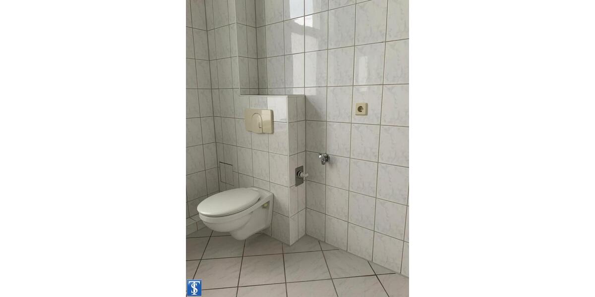 Etagenwohnung Plauen Bahnhofsvorstadt - 2 Zimmer, 67 m&sup2;, 375&euro; | Angebot:26550236