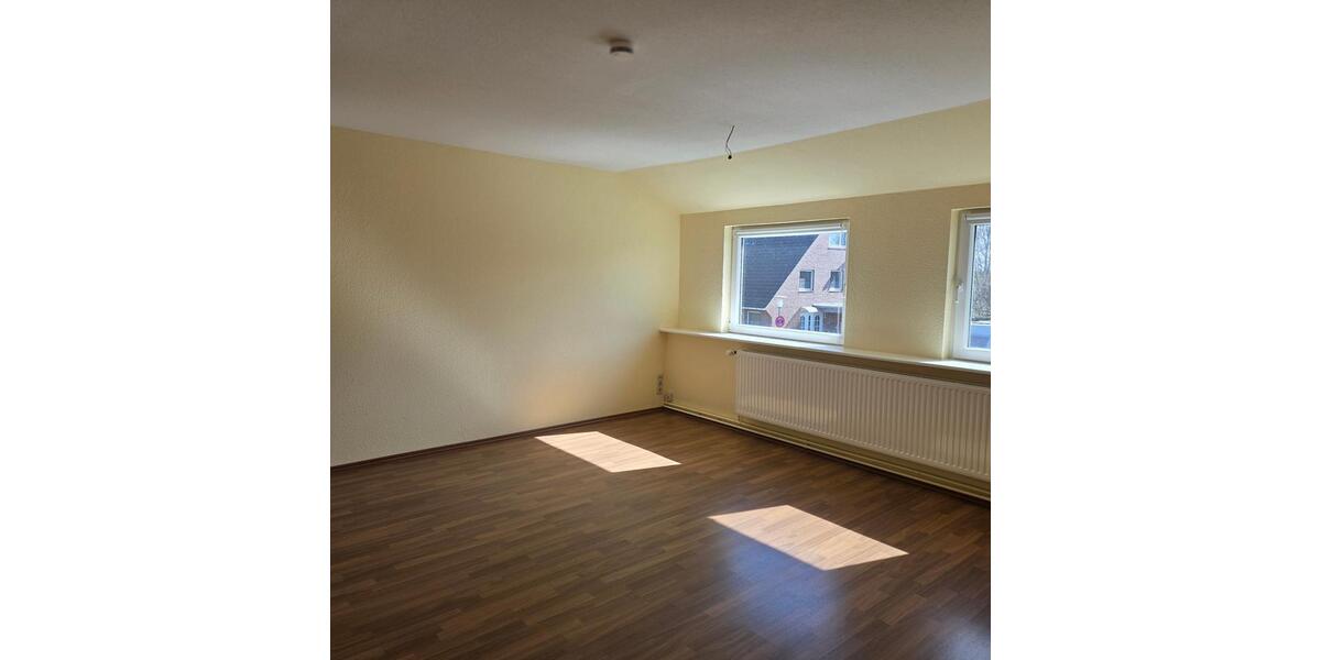 Mehrfamilienhaus, Wohnhaus Butjadingen - 4 Zimmer, 120 m&sup2;, 750&euro; | Angebot:26296308