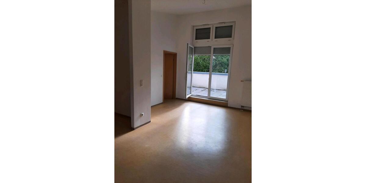 Dachgeschoßwohnung Neuendettelsau - 1.5 Zimmer, 45 m&sup2;, 700&euro; | Angebot:25400370