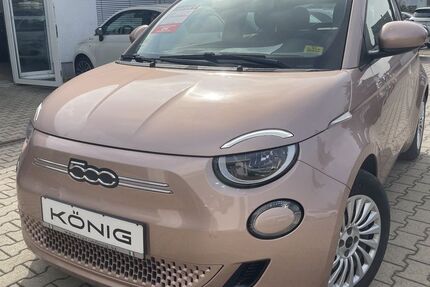 Fiat 500e 18.338 km 26.999 € Leipzig 04178