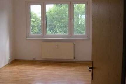 Wohnung zum Kaufen in Altenburg 25.000 € 22.44 m² 1 zimmer