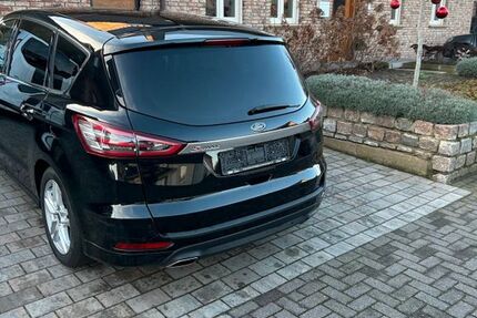 Ford S-Max 146.700 km 17.000 &euro; Heek 48619
