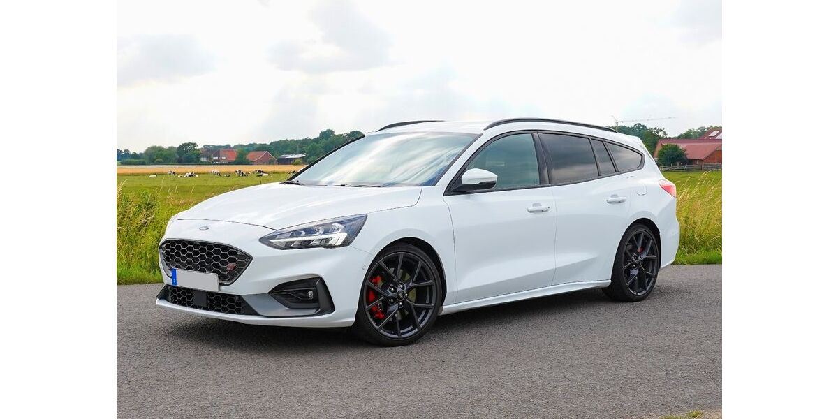 Ford Focus 90.900 km 17.599 &euro; Lüdinghausen 59348