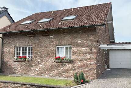 Haus zum Mieten in Kerpen 1.955 € 170 m² 5 zimmer