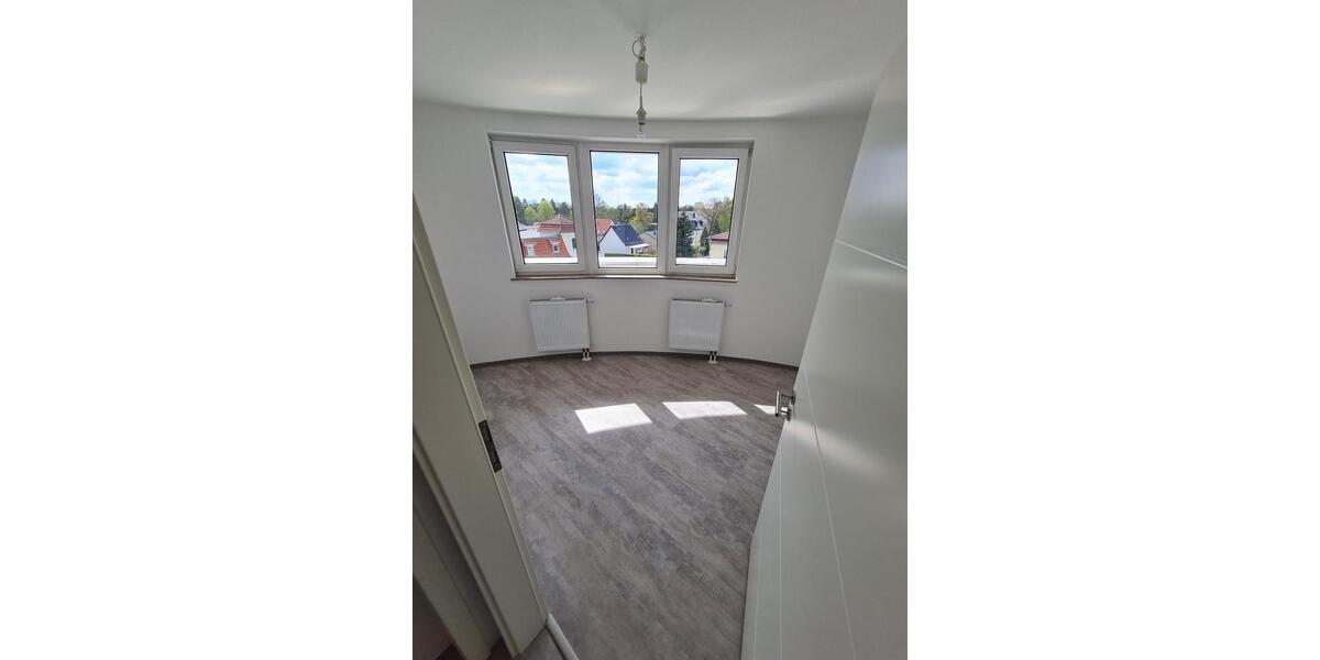 Dachgeschoßwohnung Strausberg - 2 Zimmer, 31 m&sup2;, 119.000&euro; | Angebot:27211441