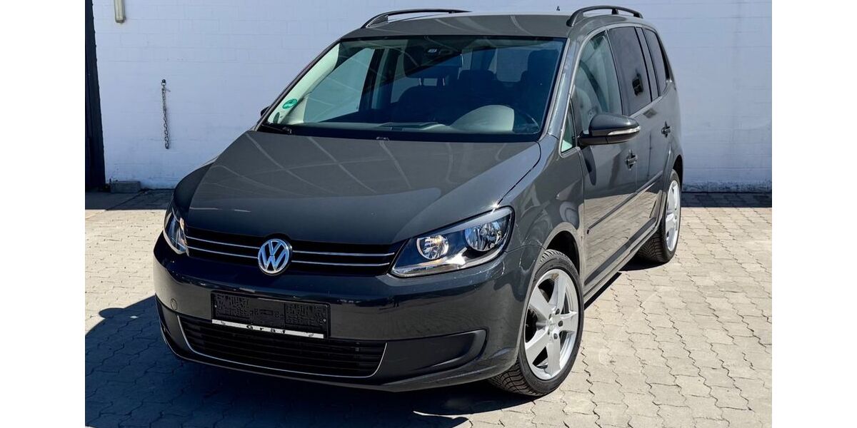 VW Touran 155.343 km 7.450 &euro; Bayreuth 95448